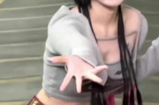 圈内乱象曝光！52岁TVB女星分享片场经历揭露男星拍吻戏突然加戏