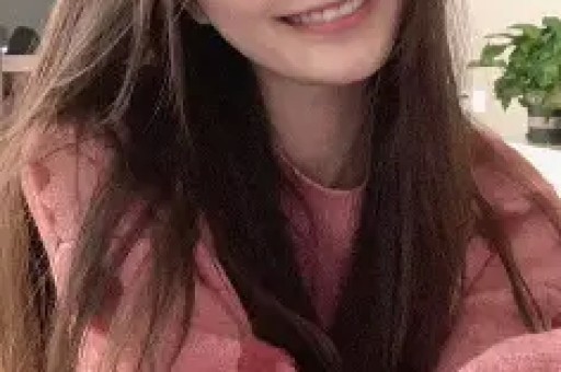 大瓜！曝某95后顶流女星自称是合作男演员的女友对方受不了死缠烂打拉黑了她