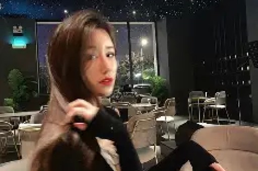 内娱开年地震！30岁网红司晓迪爆料睡遍顶流48小时反转封账号